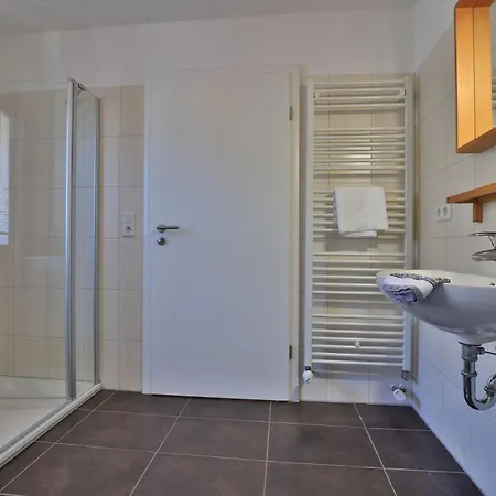 Apartment Wellenreiter Groß Schwansee