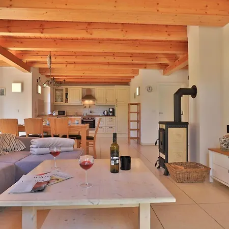 Wellenreiter Apartment Groß Schwansee